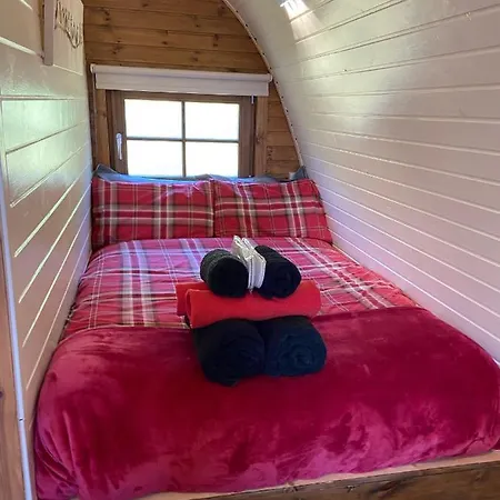 Acorns Luxury Glamping Hotel Holywell  Exterior photo