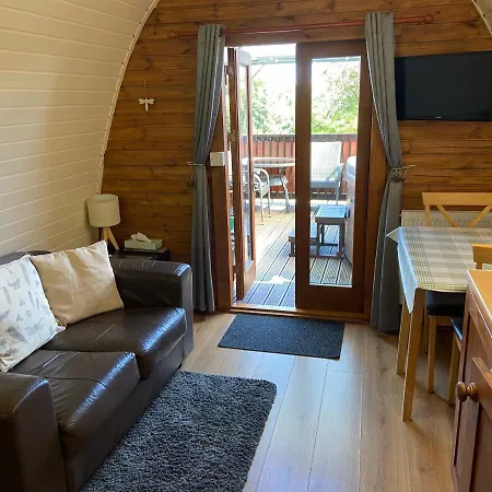 Acorns Luxury Glamping Hotel Holywell  Exterior photo