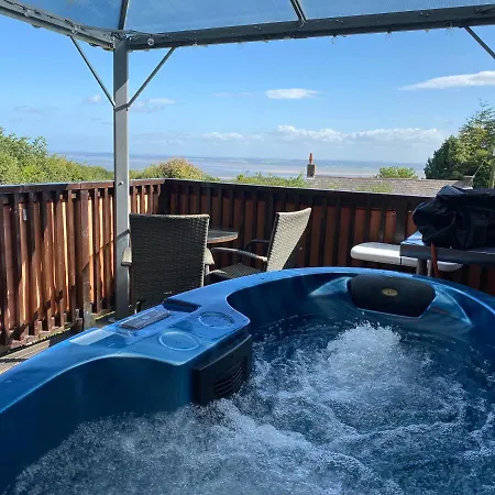 Acorns Luxury Glamping Hotel Holywell  Exterior photo