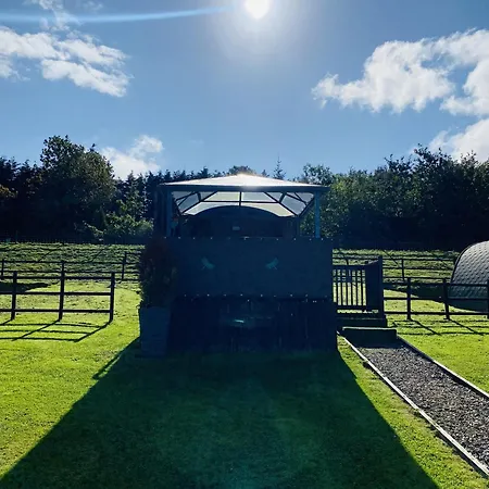 Acorns Luxury Glamping Hotel Holywell  Exterior photo